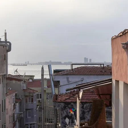Soft & Historic 3br W/ Iconic Haydarpasa View Estambul