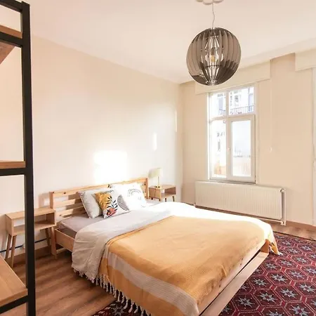 Soft & Historic 3br W/ Iconic Haydarpasa View 公寓 伊斯坦布尔